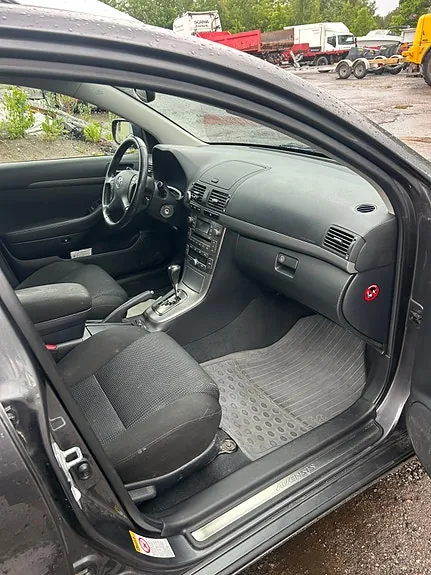 Toyota Avensis 2008 photo 2