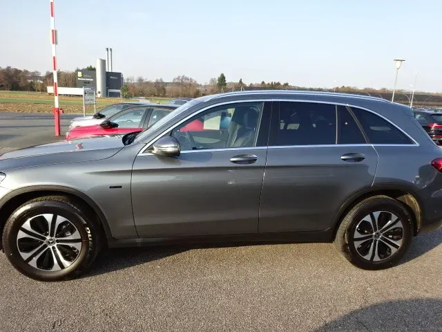 Mercedes-Benz Glc-Class 2020 photo 3