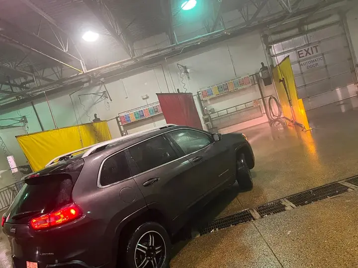 Jeep Cherokee 2014 photo 3