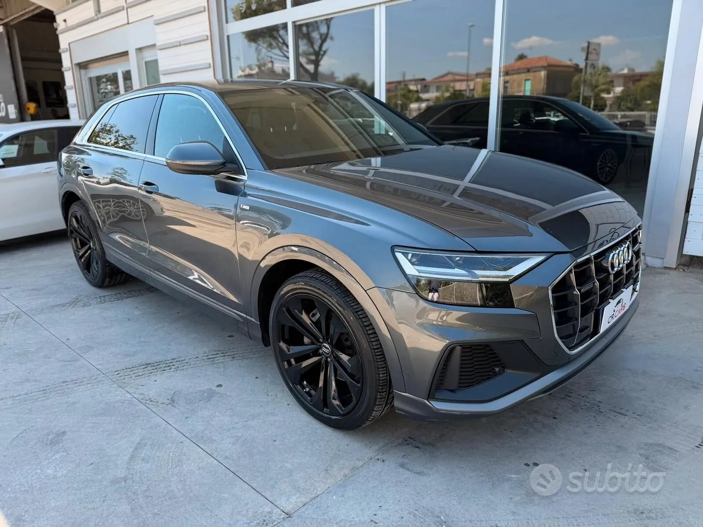 Audi Q8 2023 photo 2