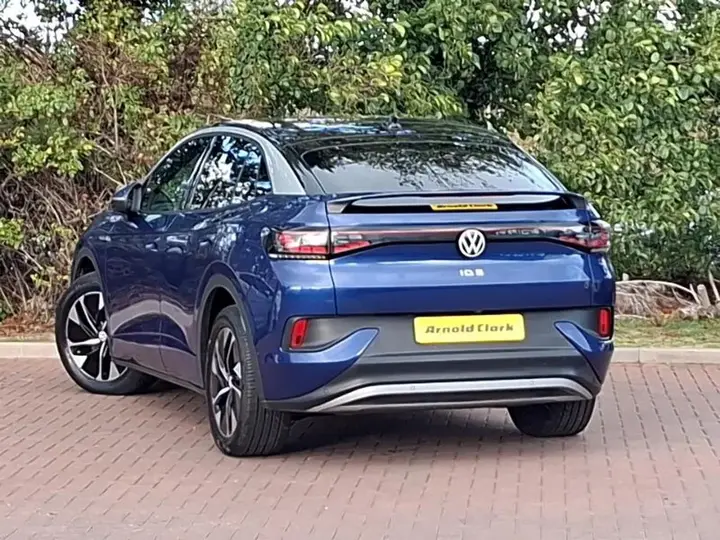 Volkswagen Id.5 2022 photo 2