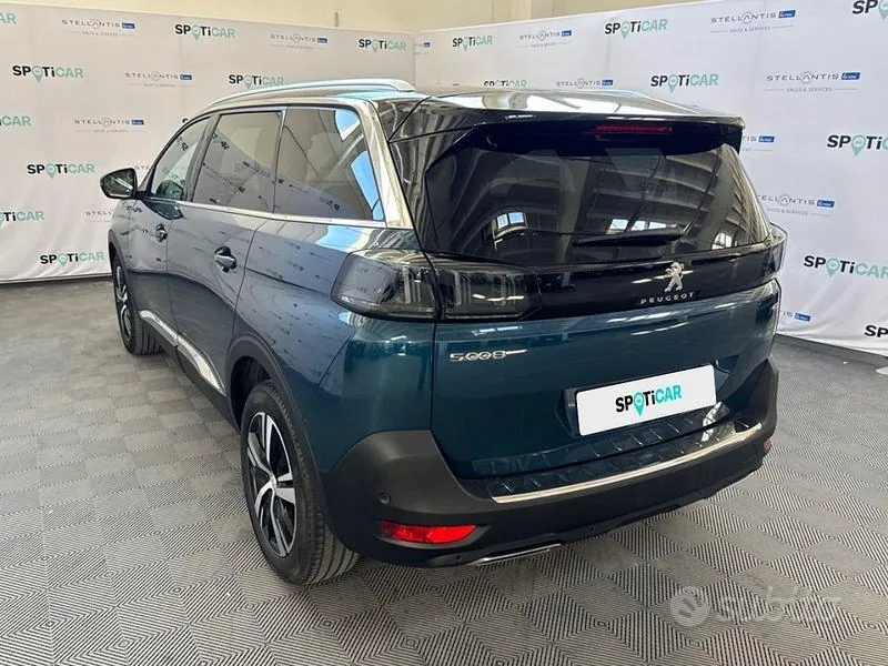 Peugeot 5008 2023 photo 3