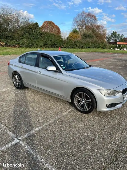 BMW 3 Series 2013 photo 2