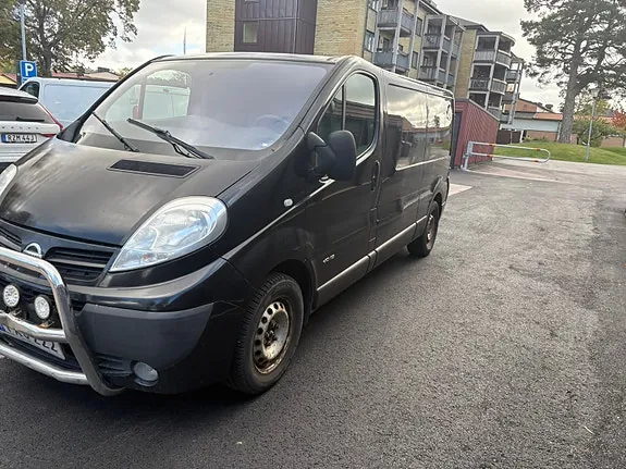 Nissan Primastar 2011 photo 4