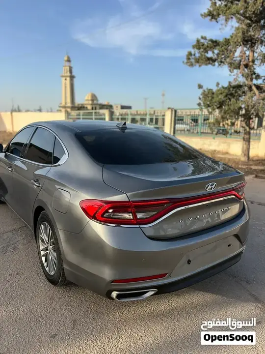 Hyundai Azera 2017 photo 4