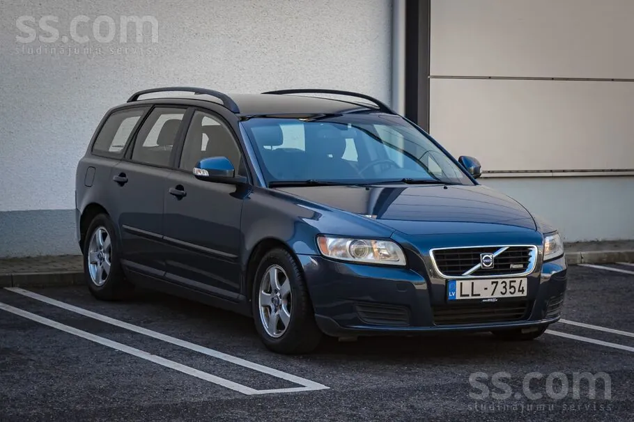 Volvo V50 2010 photo 3