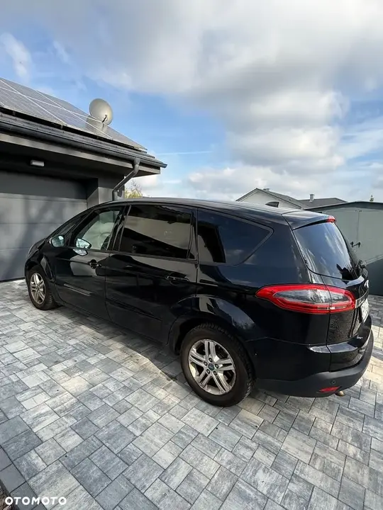 Ford S-Max 2010 photo 2
