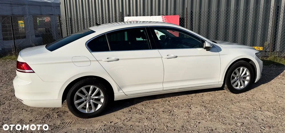 Volkswagen Passat 2018 photo 3