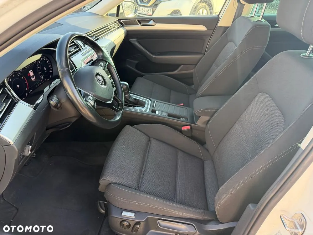 Volkswagen Passat 2018 photo 5