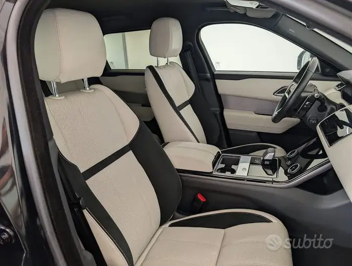 Land Rover Velar 2023 photo 3