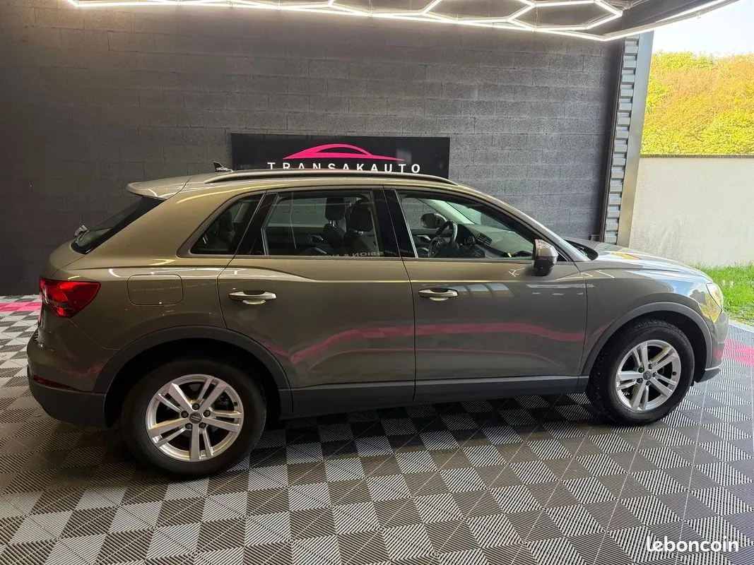 Audi Q3 2019 photo 3