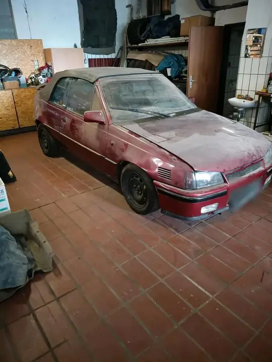 Opel Kadett E