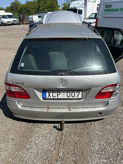 Mercedes-Benz E300 De 2003 photo 4