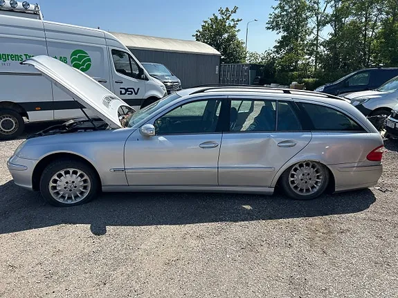 Mercedes-Benz E300 De 2003 photo 2