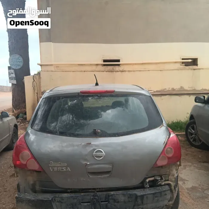 Nissan Tiida 2008 photo 4
