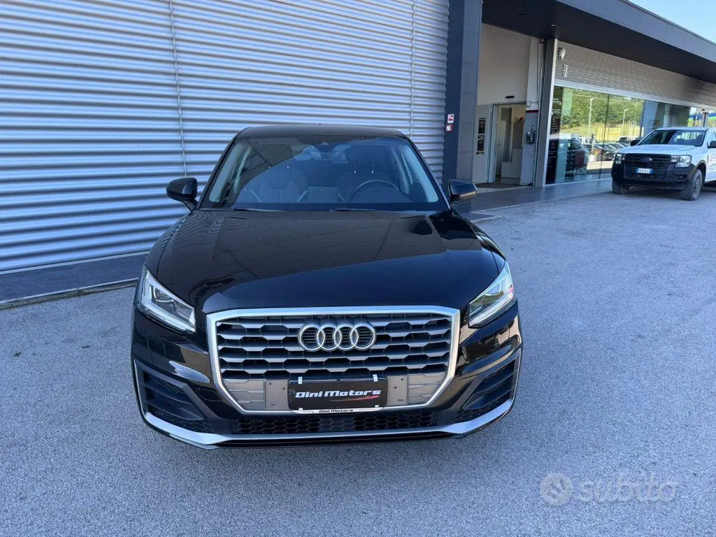 Audi Q2 2016 photo 2