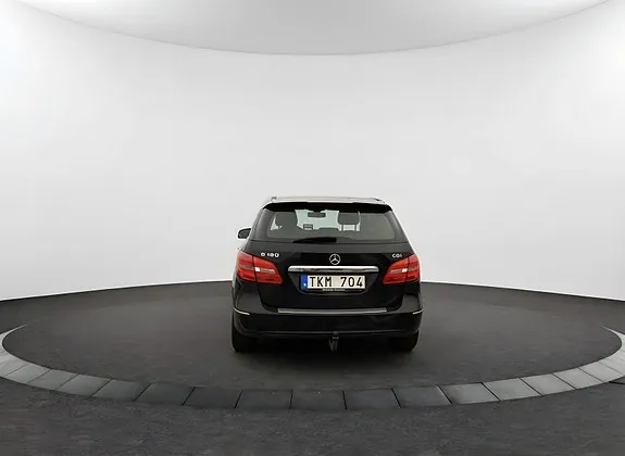 Mercedes-Benz B180 2013 photo 3