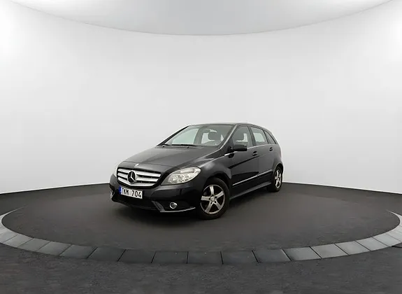Mercedes-Benz B180