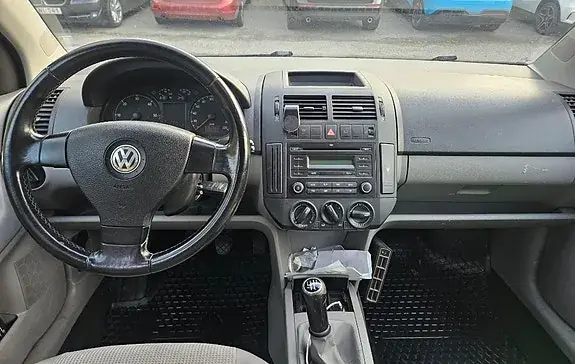 Volkswagen Polo 2008 photo 3