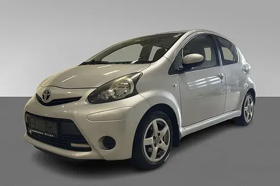 Toyota Aygo 2013 photo 3
