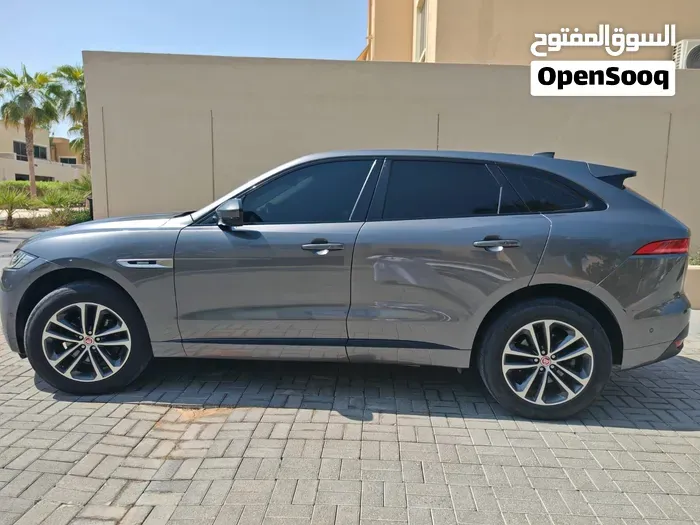 Jaguar F-Pace 2019 photo 2
