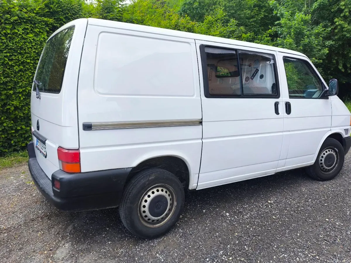 Volkswagen T4 2001 photo 2