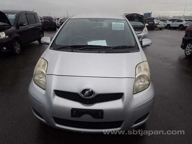 Toyota Vitz 2009 photo 5