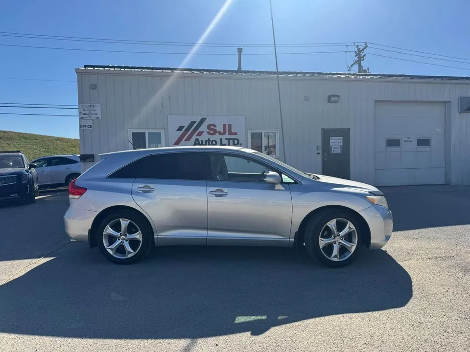 Toyota Venza 2009 photo 2