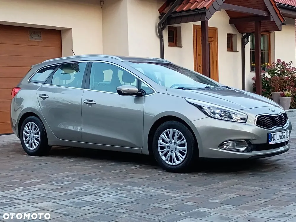 Kia Ceed 2013 photo 3