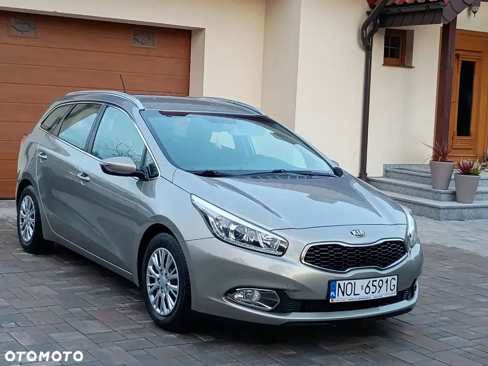 Kia Ceed 2013 photo 2