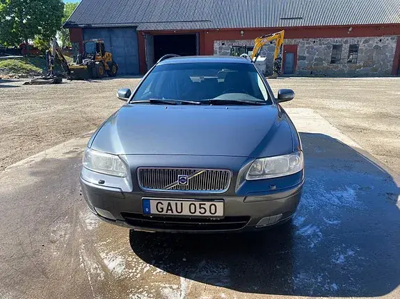Volvo V70 2008 photo 2