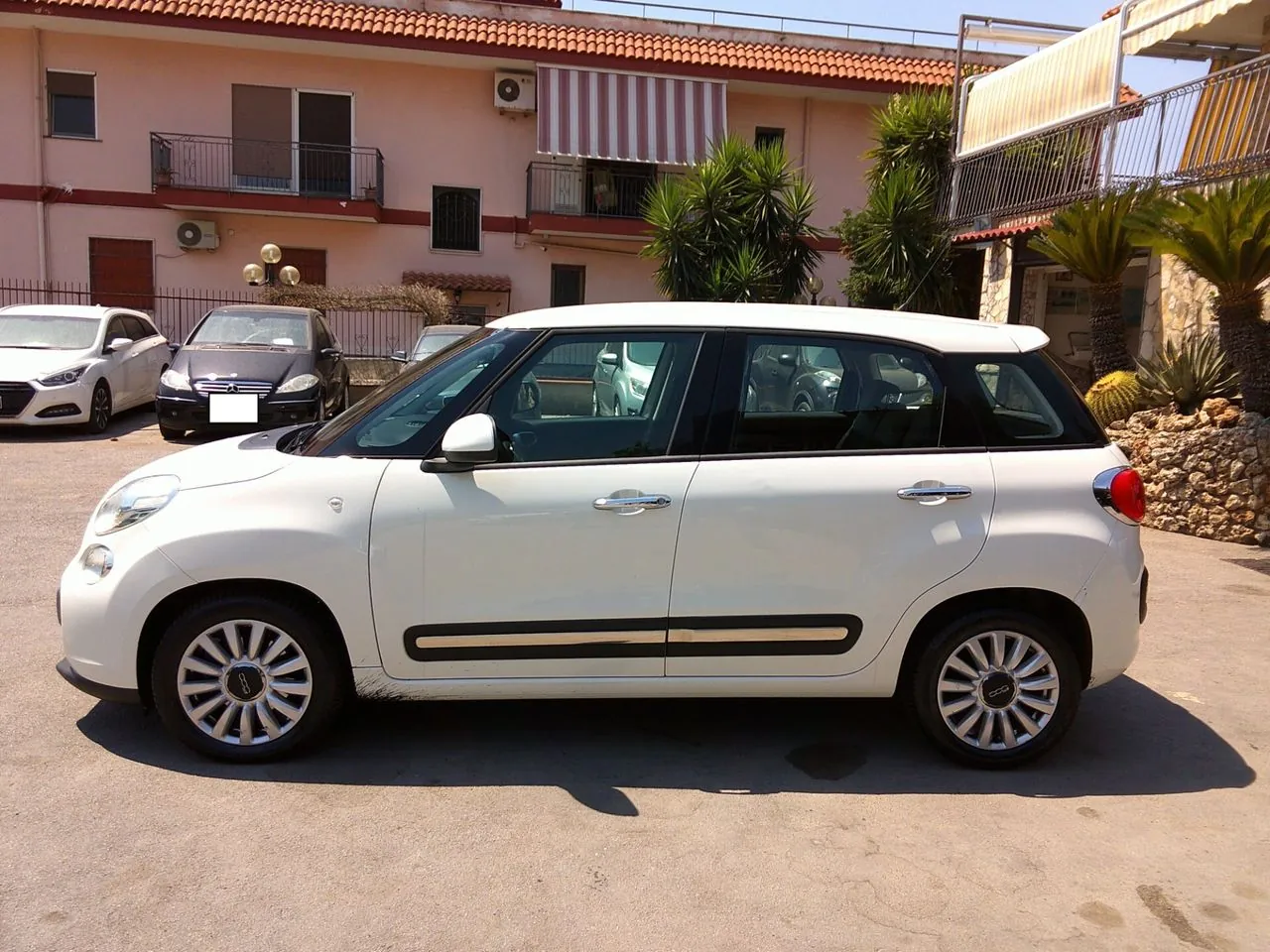 Fiat 500L 2014 photo 2