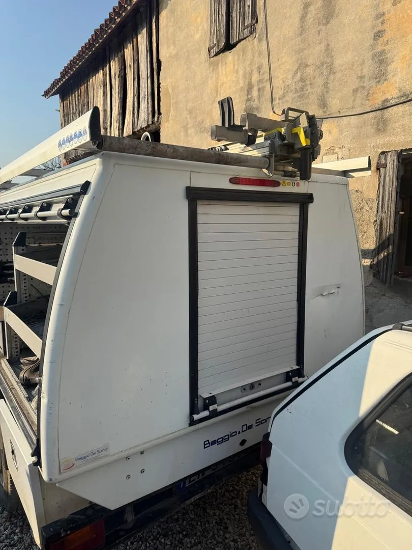 Mitsubishi L200 2014 photo 5