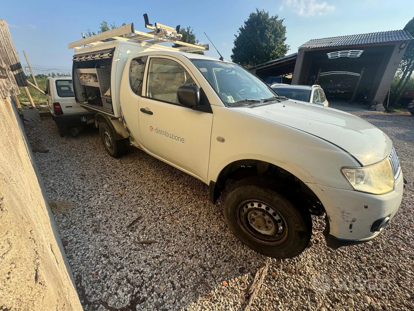 Mitsubishi L200 2014 photo 3