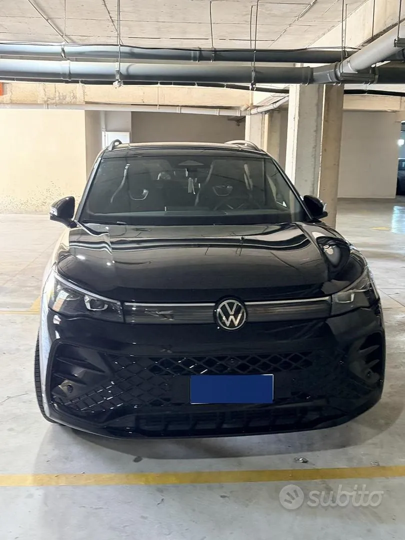 Volkswagen Tiguan 2025 photo 2