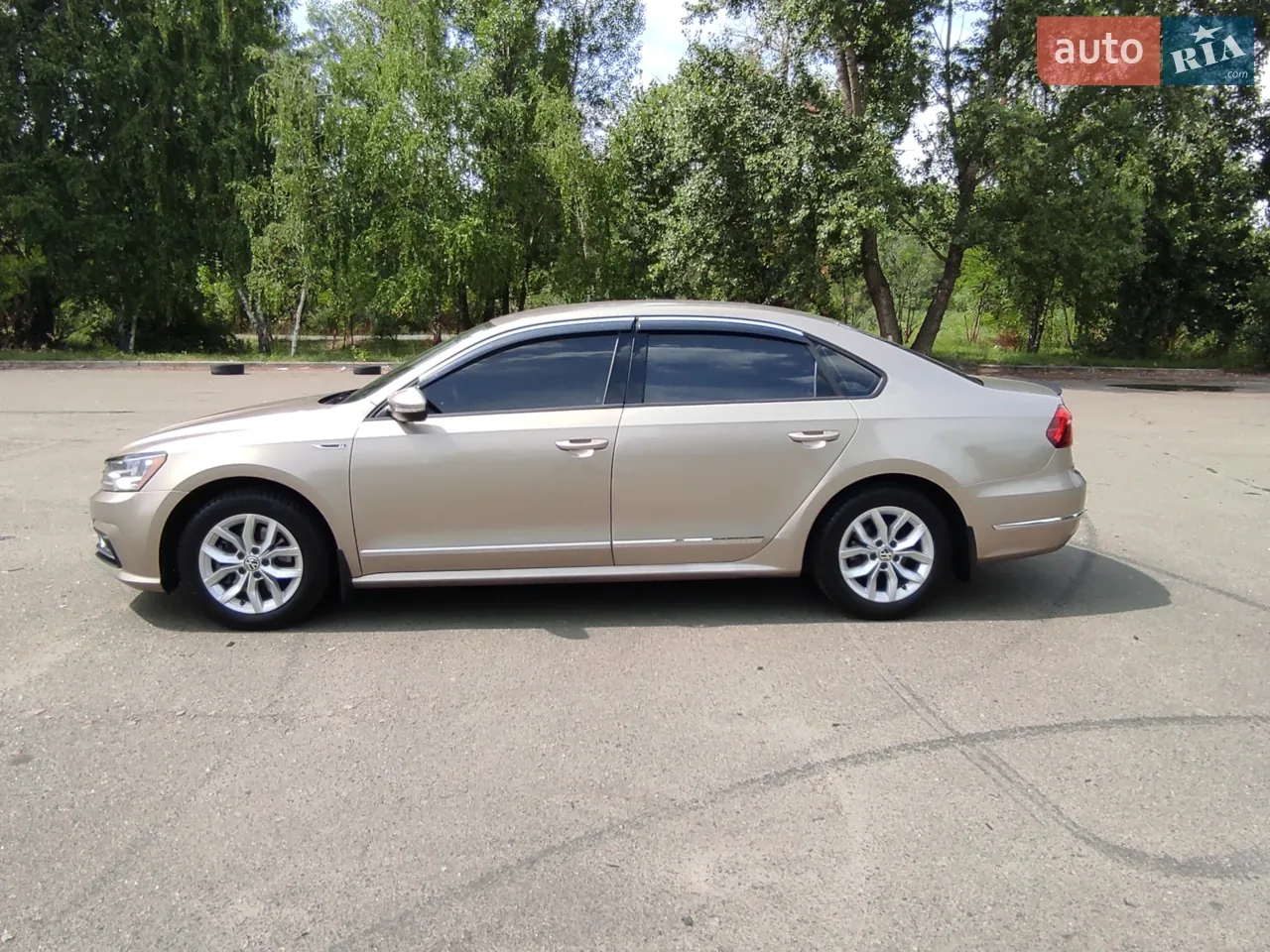 Volkswagen Passat 2017 photo 3