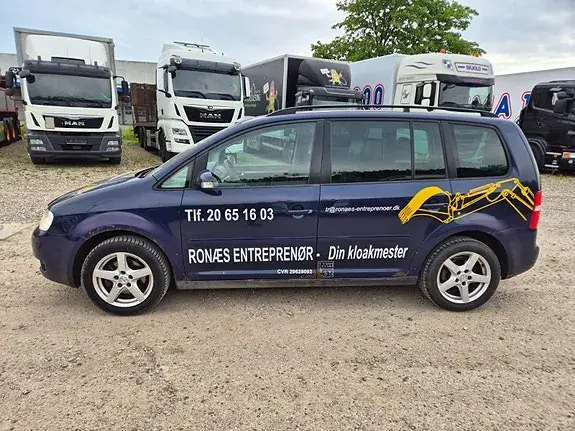 Volkswagen Touran 2005 photo 2
