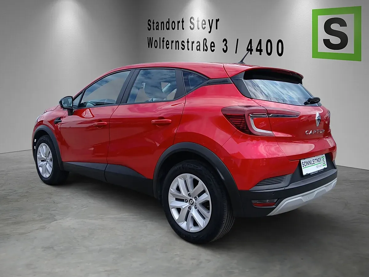 Renault Captur 2022 photo 2