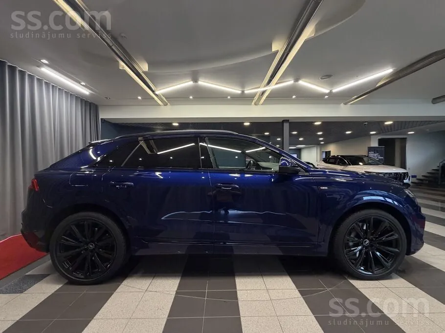 Audi Q8 2022 photo 5