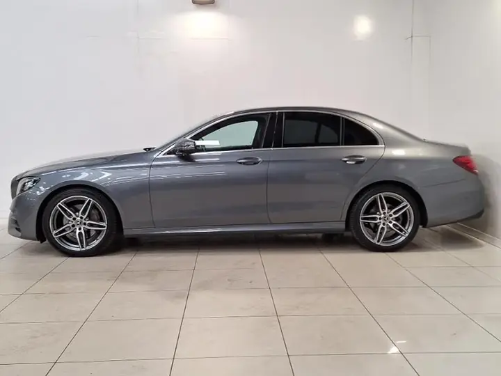 Mercedes-Benz E-Class 2019 photo 4