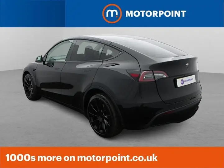 Tesla Model Y 2023 photo 2