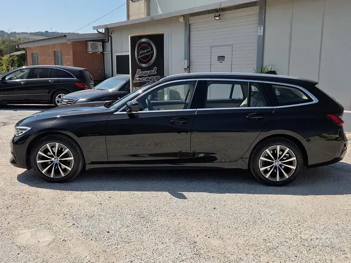 BMW 320D Touring 2020 photo 2