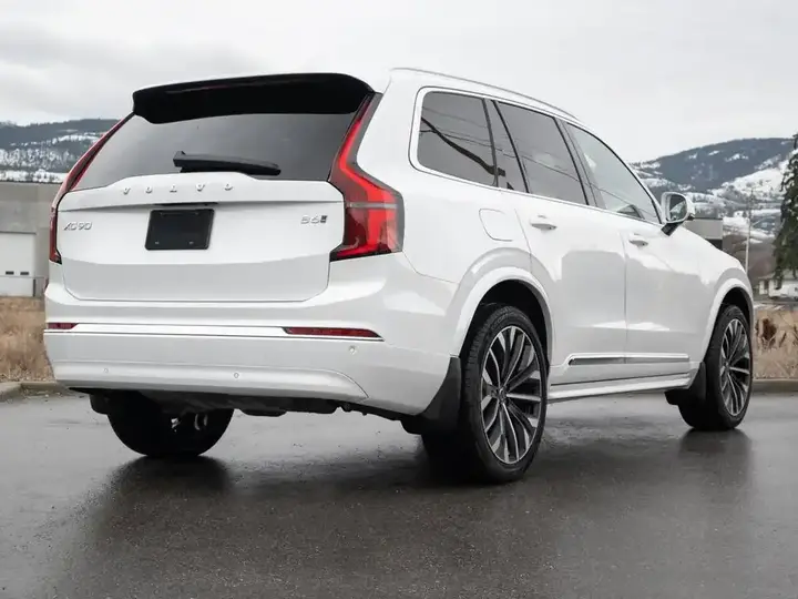 Volvo Xc90 2026 photo 2