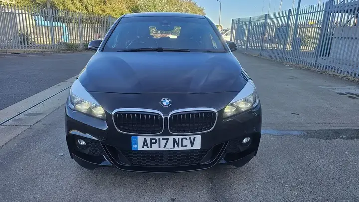 BMW 2 Series Active Tourer 2017 photo 2