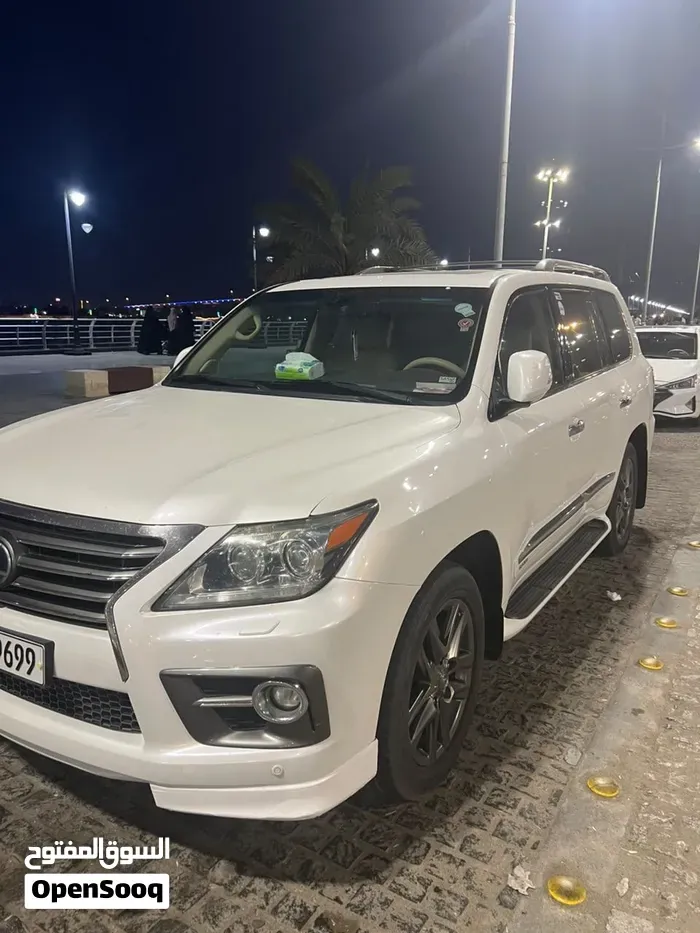 Lexus Lx 570 2014 photo 2