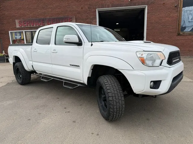 Toyota Tacoma 2013 photo 2
