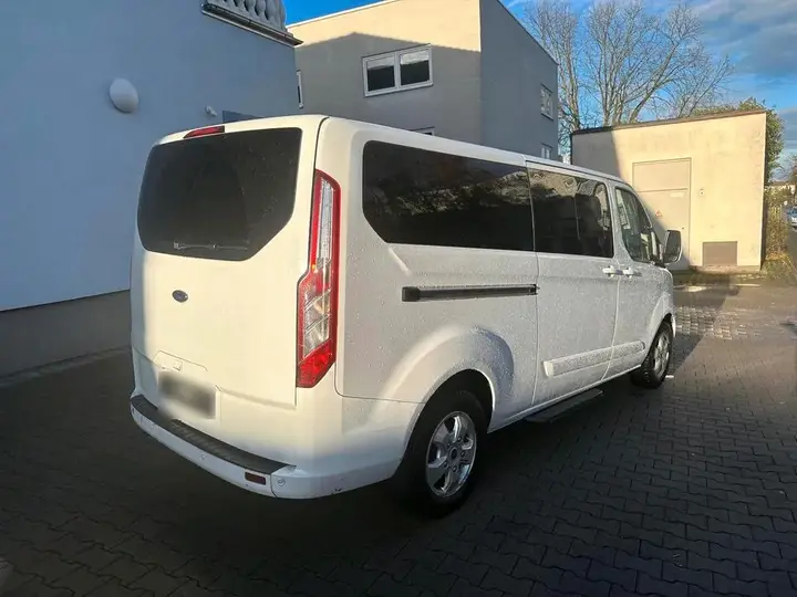 Ford Tourneo Custom