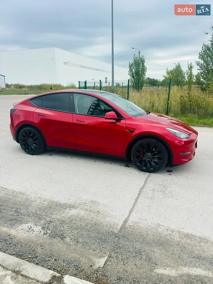 Tesla Model Y 2023 photo 3
