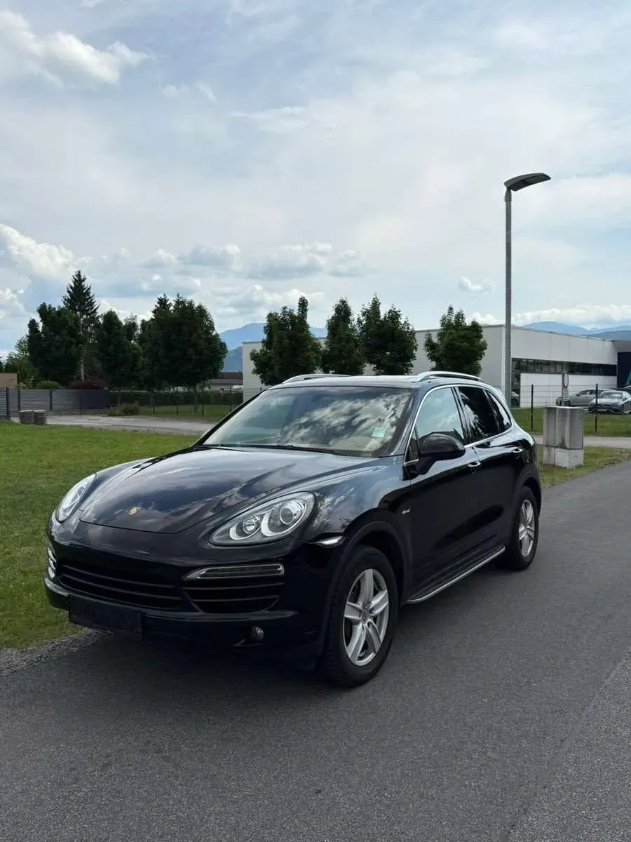 Porsche Cayenne 2012 photo 3