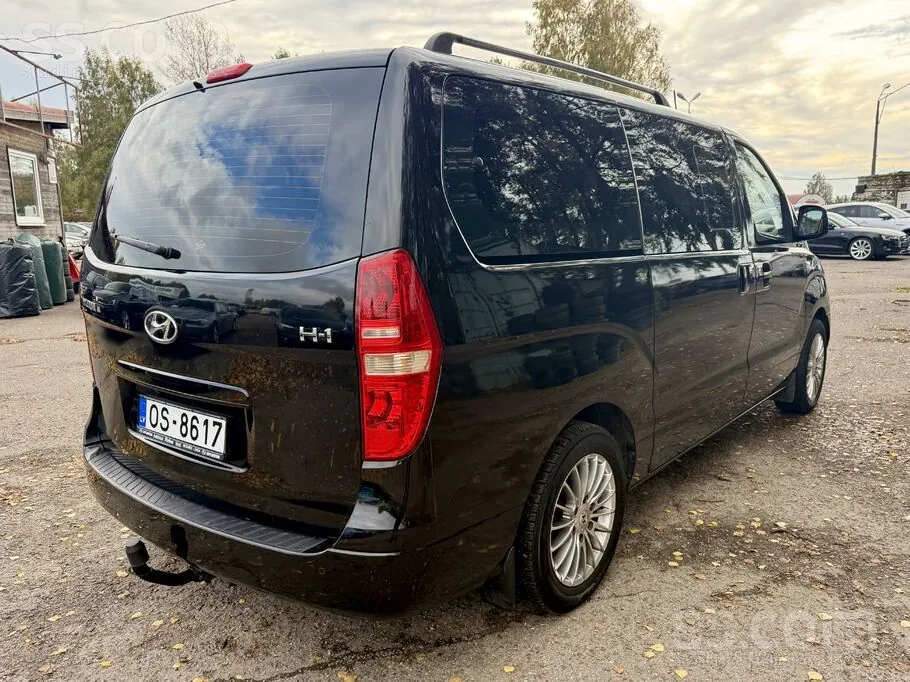 Hyundai H1 2011 photo 4